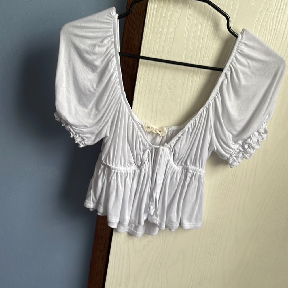 Pie in the sky tie together crop top